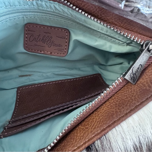 NWT CatchFly Hair‑on‑Hide Western Convertible Shoulder Bag with Leather Tassels - Picture 4 of 5